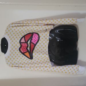 Fashion Nova Lips sweater crop top